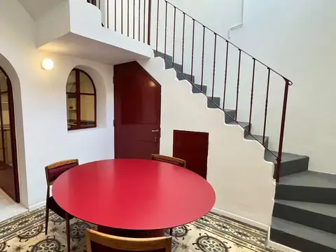 Casa 5 ambientes con 1 baño