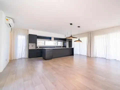 CASA 5 AMBIENTES VENTA NORDELTA VIRAZON TIGRE