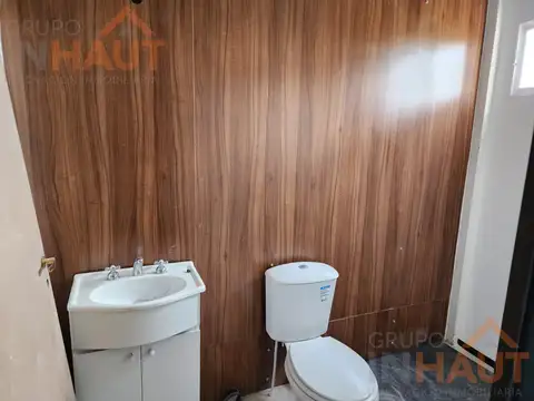 VENTA DE GALPON + OFICINA EN FERNANDEZ ORO