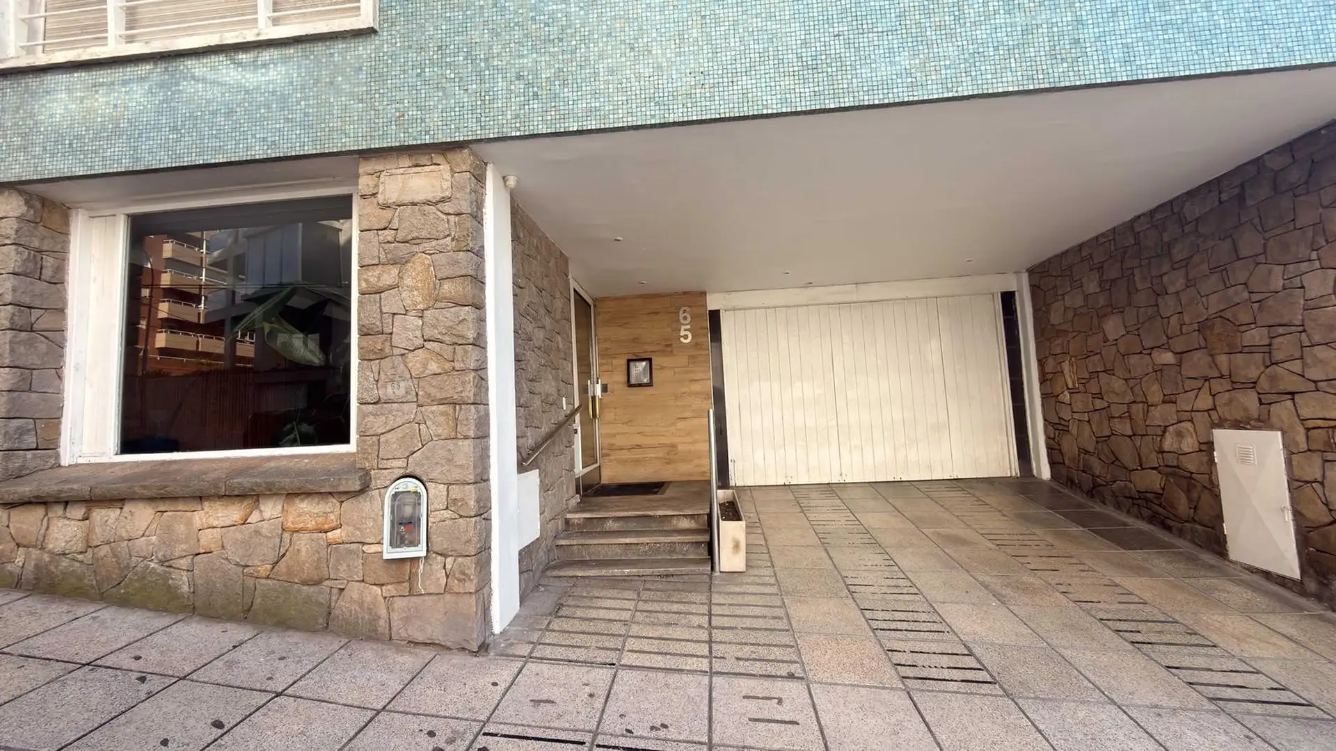 VENTA Departamento en Playa Grande - Peña al 60