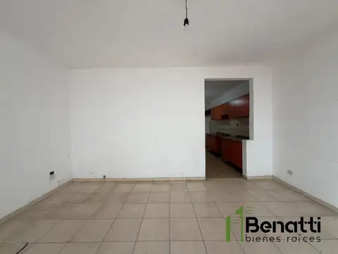 ph 3 ambientes en pb en alquiler a refaccionar. sin expensas