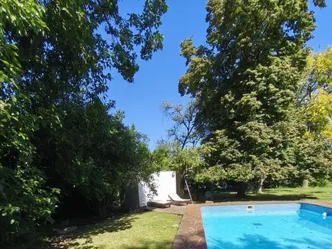 TERRENO EN VENTA CON PISCINA.