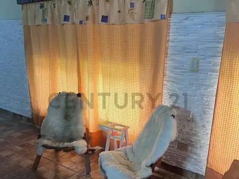 Tucumán 105 , Piso 0