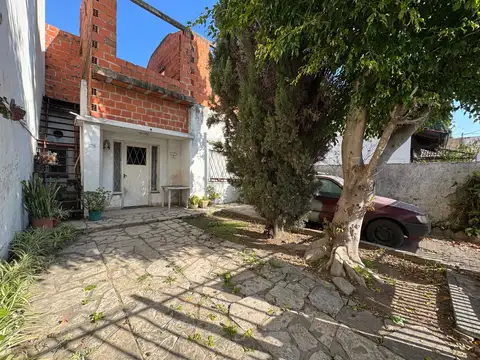 Depto Tipo Casa en Venta 40 años