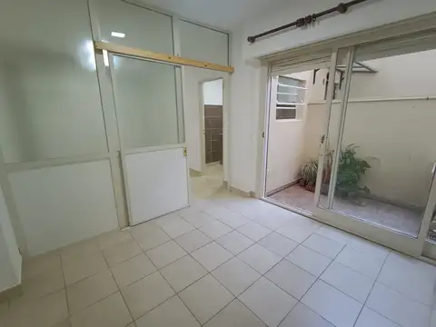 Entre Rios 1300, Piso PB