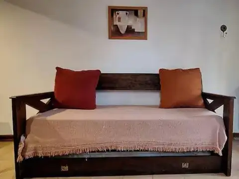 Depto Tipo Casa en Alquiler de 1 dormitorio