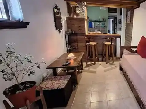 Depto Tipo Casa en Alquiler de 2 ambientes