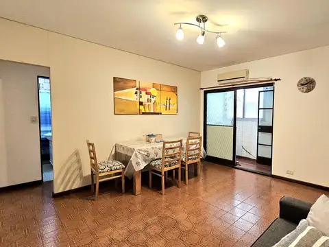 Av. San Pedrito al 300 - Flores - Departamento de 2 ambientes impecable estado - VENTA