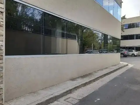 Oficina en Venta con 2 cocheras