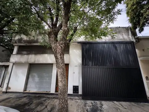 Galpón en venta 312 m² con oficinas, lote de 485 m² en Barrio Colón, Córdoba