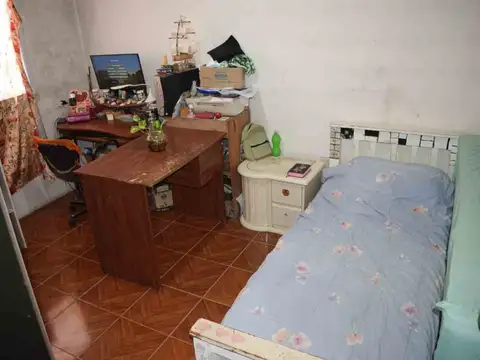 Casa 4 ambientes con 1 baño