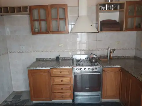 Casa en Talleres Sud 3 dorm, 2 baños