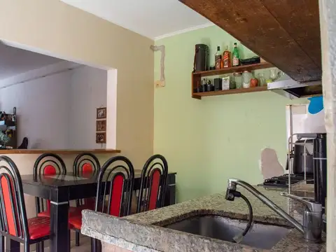Depto Tipo Casa en Venta de 4 dormitorios
