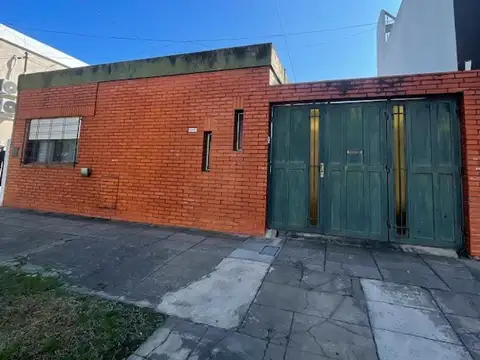 Casa en venta en Castelar Norte 4 ambientes