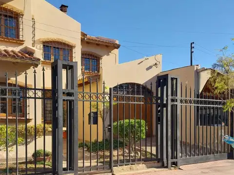 Francisco J. Moyano 2500