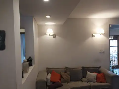 Casa 7 ambientes con 3 baños