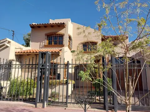 Espectacular Casa en Venta en 6ta Sección