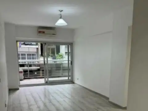 CHARCAS 2800, Piso 1