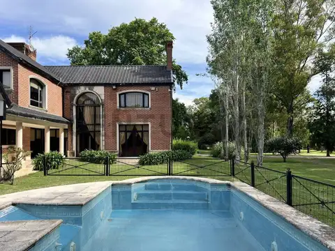 Venta Casa 3 Dormitorios, Barrio San Facundo, Gorina