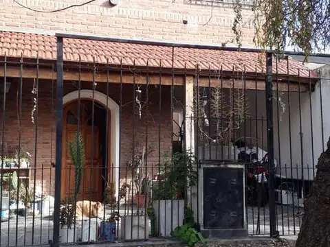 Paulino Rojas al 700