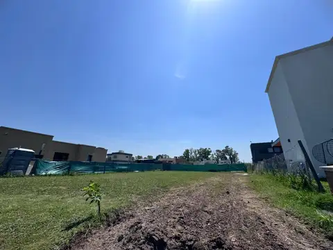 Terreno en Venta en Pilar Del Este, USD 29.900