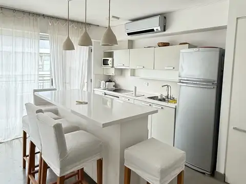 Departamento en Alquiler con 1 cocheras