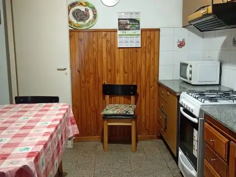 Depto Tipo Casa en Venta 50 años