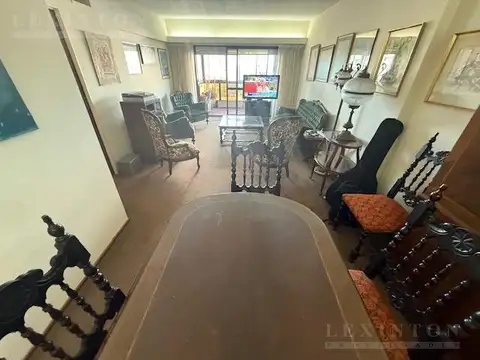 Departamento en Venta con 2 cocheras