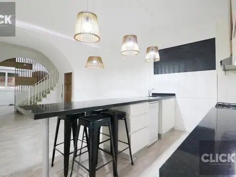 Depto Tipo Casa en Venta de 6 ambientes
