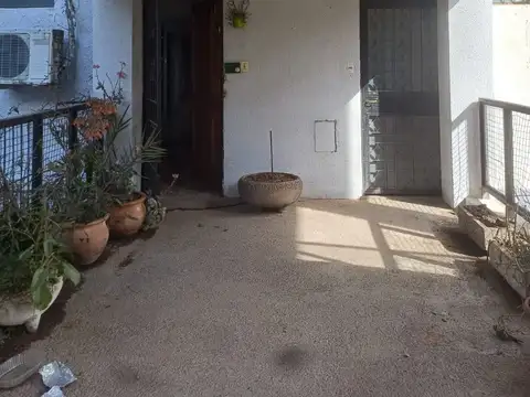 Block E - Barrio Prospero Mena 100