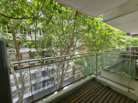 Alquiler departamento Rosario Amplio Monoambiente con balcón al frente Rodriguez y Mendoza