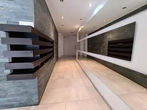 Alquiler departamento Rosario Amplio Monoambiente con balcón al frente Rodriguez y Mendoza