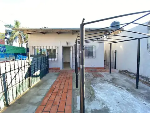 CASA TIPO PH - 2 AMBIENTES - MERLO SUR