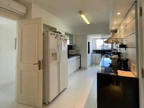 Departamento en Alquiler Temporal de 6 ambientes