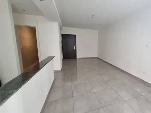 Departamento en Alquiler en Coghlan, $ 1.400.000