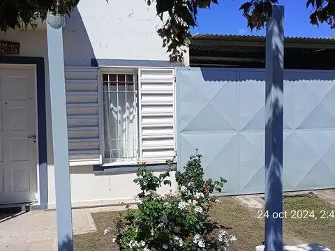 Casa 3 ambientes con 1 baño