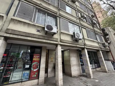 Alquiler Santa Fe 2141 3 Dorm Piso 6 al frente s/balcón con cochera