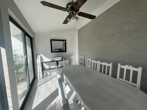 CASA 4 AMBIENTES DUPLEX VENTA HURLINGHAM