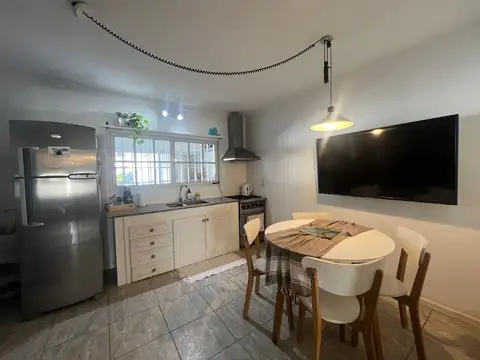 Casa 4 ambientes con 1 baño