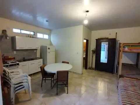 9 De Julio Y Peron, Casona Antigua Con 4 Departamentos Y 1 Local Comercial, Ideal Hostel, Consu...
