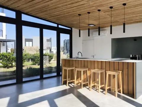 Departamento en Alquiler con 1 cocheras