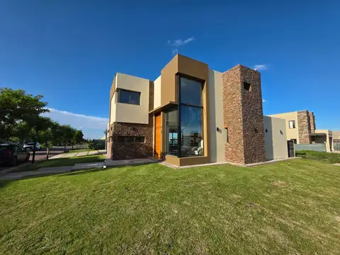 Casa en Venta en Carrodilla la Puntilla, USD 350.000