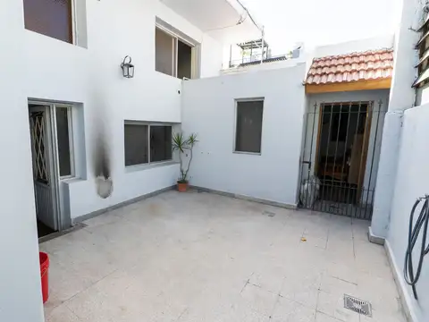 Depto Tipo Casa 4 ambientes con 1 baño