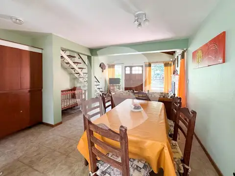 Casa 12 ambientes con 8 baños