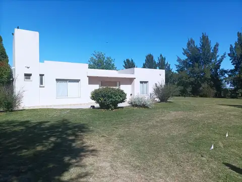 CASA VENTA BRANDSEN CAMPOS DE ROCA 3 DORMITORIO