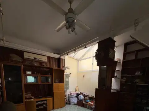 Casa 6 ambientes con 4 baños
