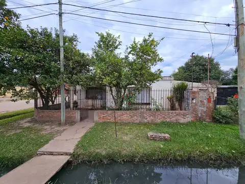 Casa de 3 dormitorios y tinglado!!!