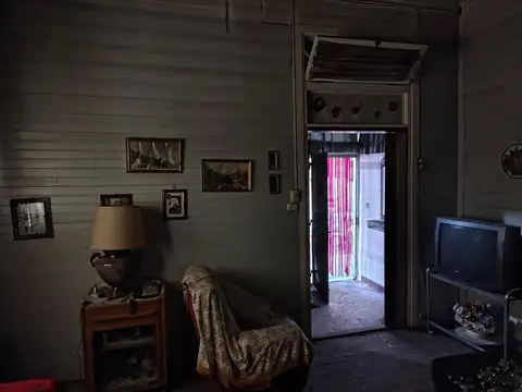Casa 5 ambientes con 1 baño