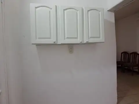 Casa 5 ambientes con 1 baño