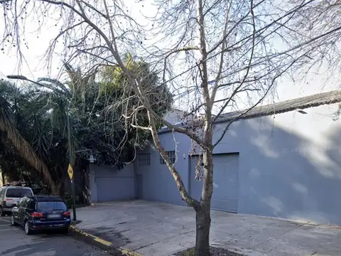 Venta de Depósito en bajo de San Isidro para refacción tipo loft americano